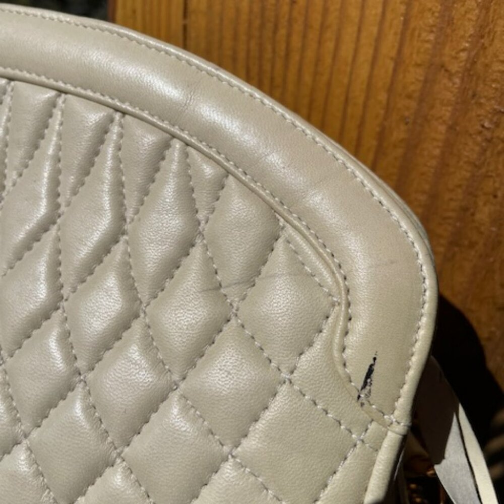 Bally Crossbody Quilted Bag Vintage White - Picture 16 of 16